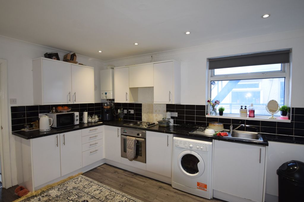 Property photo 3 of 5 Photo 3