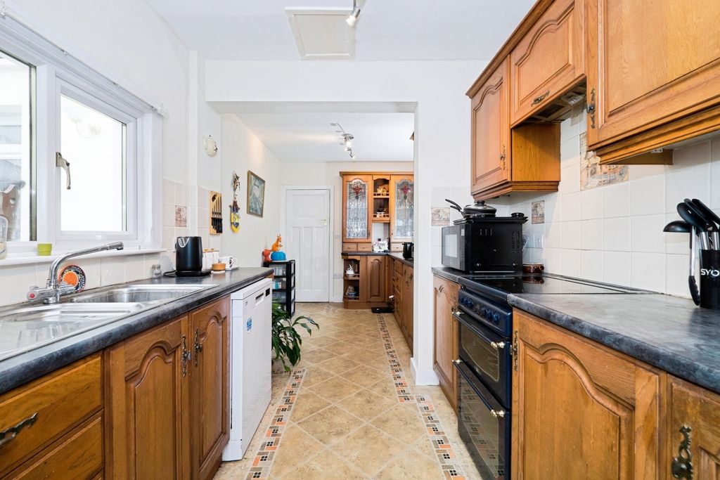 Property photo 3 of 15 Pbox-Img.Jpg