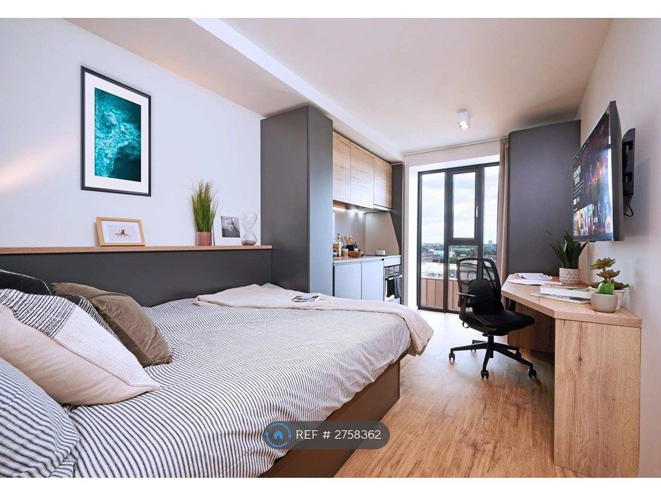 Property photo 1 of 4