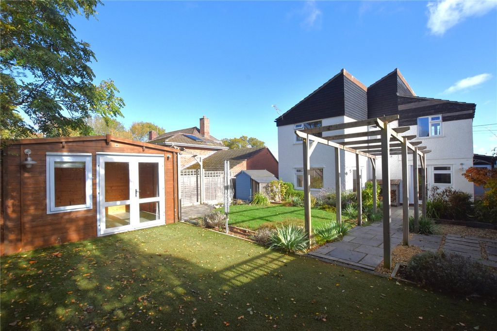 Property photo 2 of 30 Picture No. 48