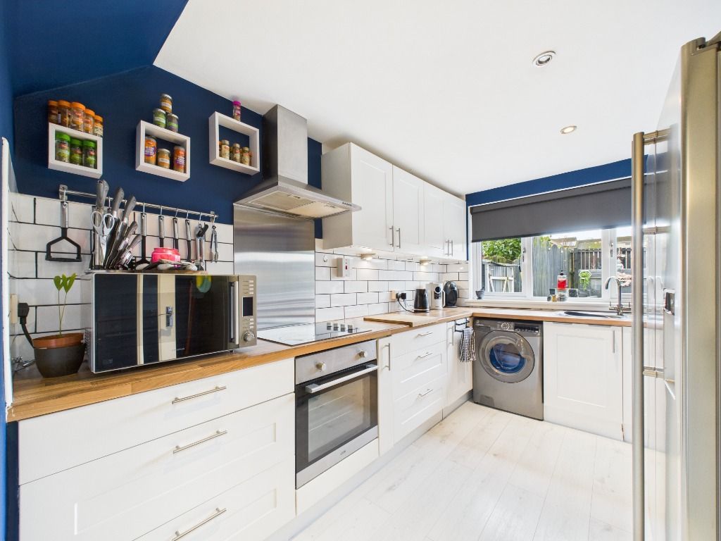 Property photo 2 of 26