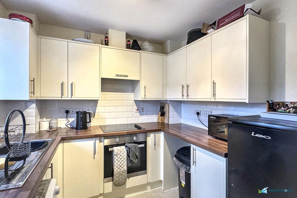 Property photo 3 of 9 Img_4859