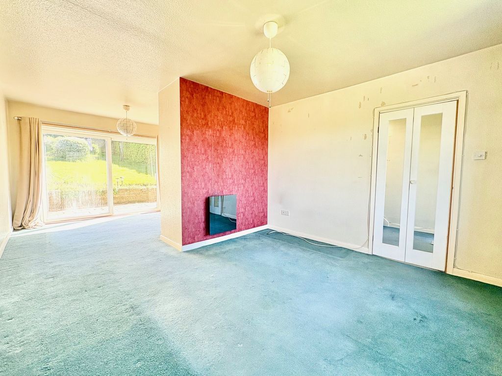 Property photo 3 of 23