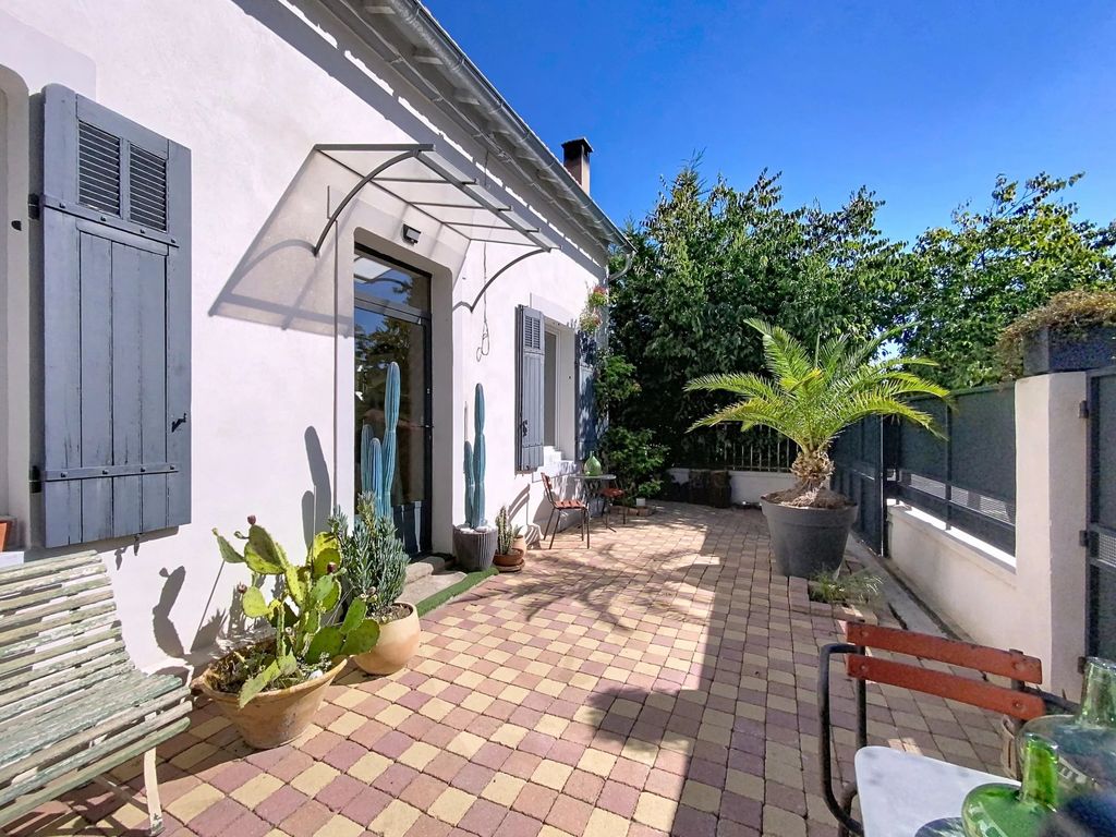 Property photo 3 of 6