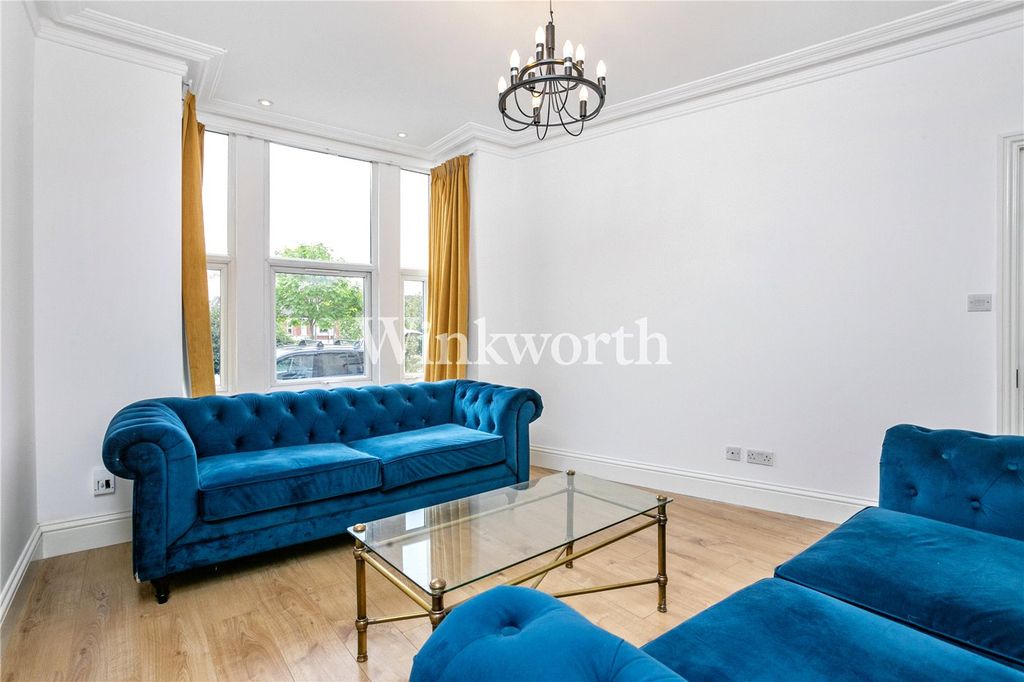 Property photo 2 of 29 Picture No. 16