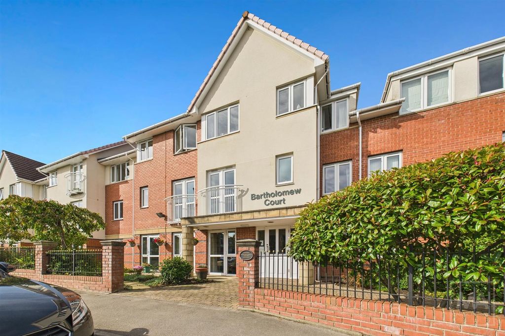 Property photo 1 of 13 Front Exterior