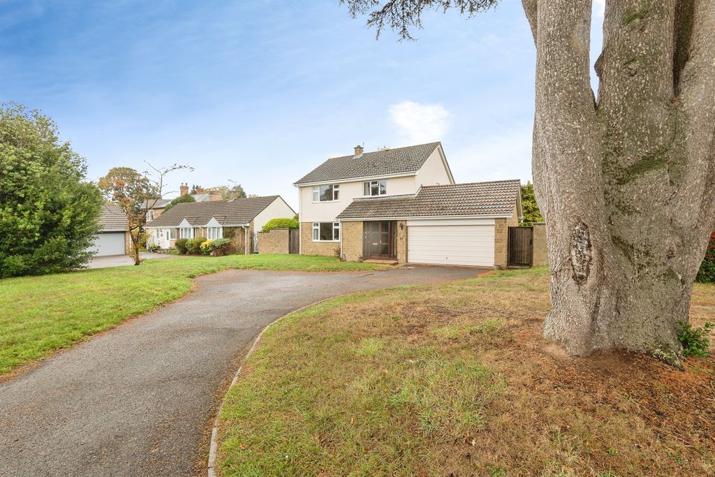 Property photo 1 of 18
