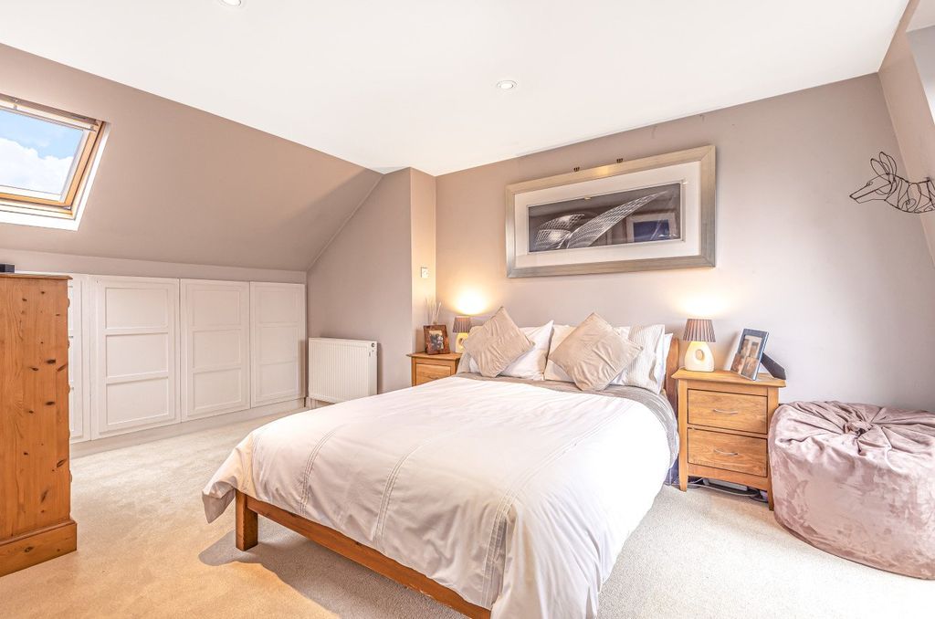 Property photo 3 of 18 Picture No. 08