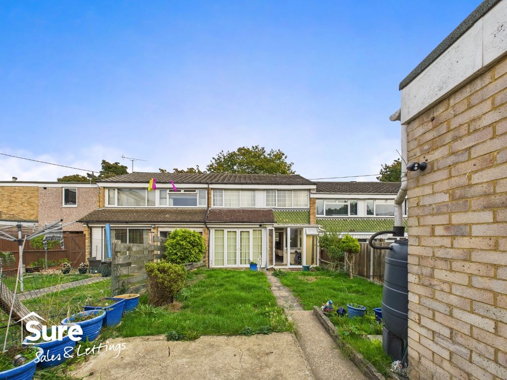 Property photo 2 of 17 4573971