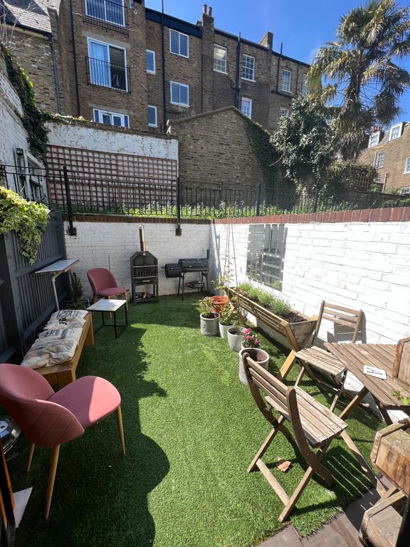 Property photo 3 of 12