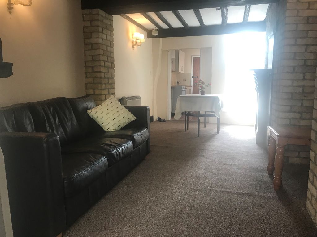 Property photo 2 of 7