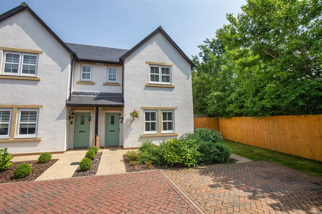 Property photo 1 of 24