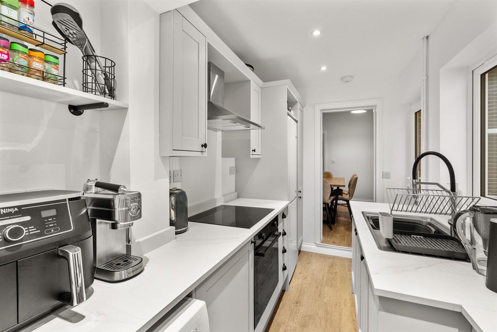 Property photo 1 of 18 15-Denbighrd-006.Jpg