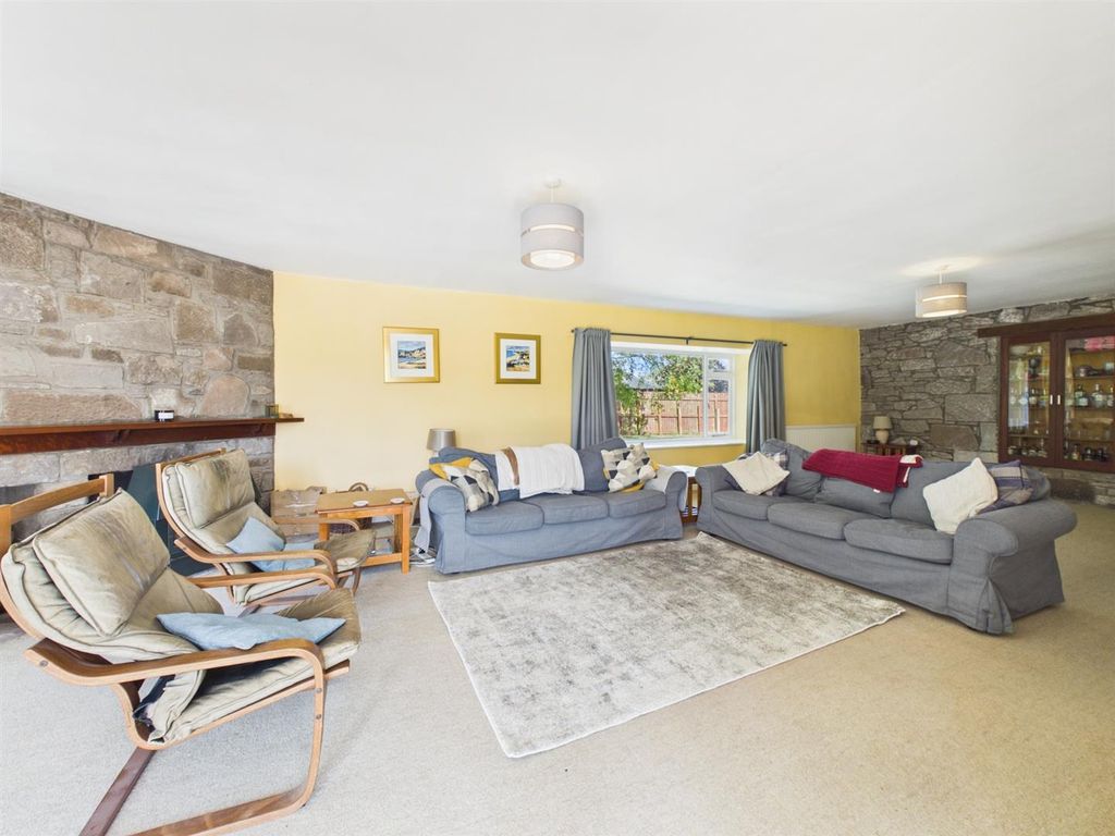 Property photo 2 of 25 Cam03924G0-Pr0147-Still022.Jpg