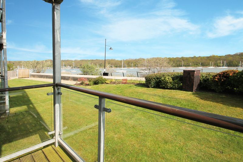 Property photo 2 of 10 Photo 8