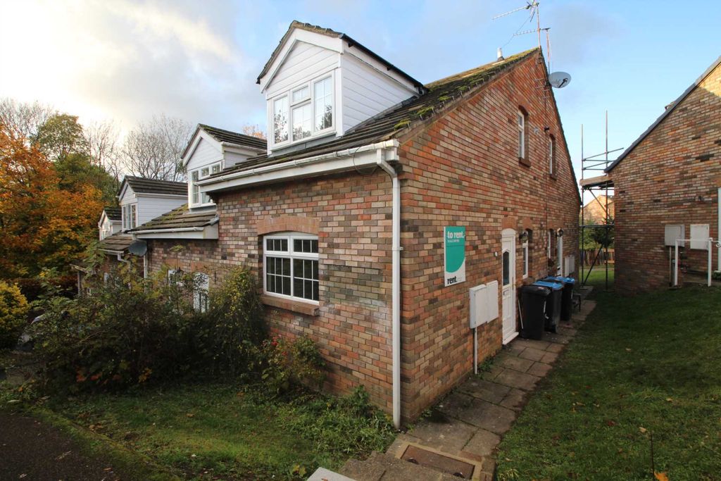 Property photo 2 of 7 Photo