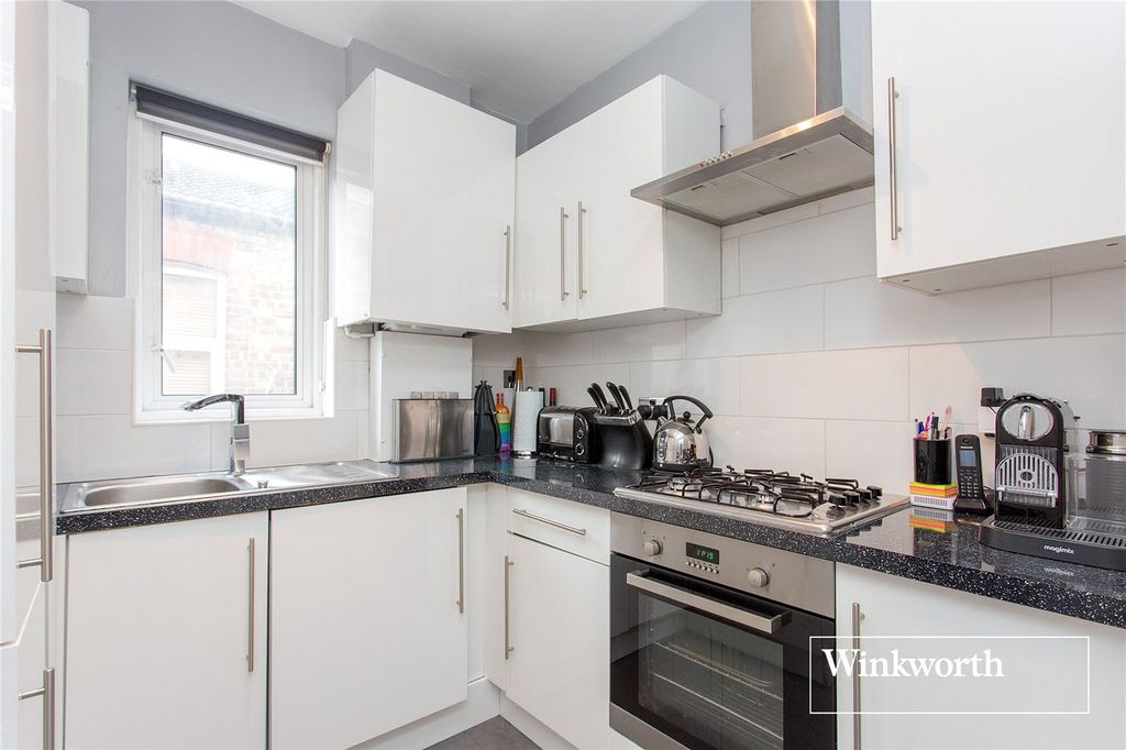 Property photo 3 of 15 Picture No. 04