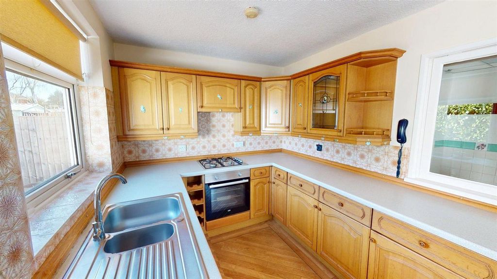 Property photo 3 of 15 Kitchen