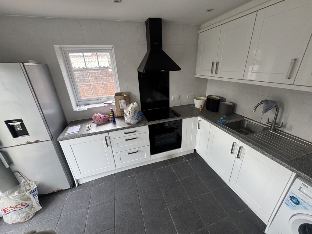 Property photo 3 of 10 Gallery