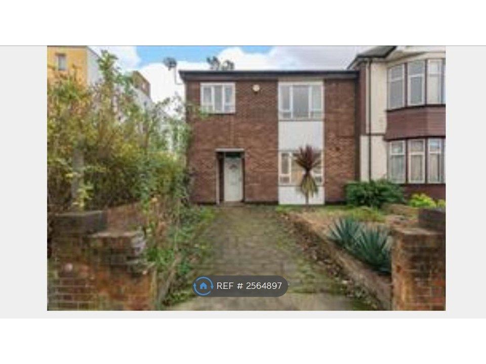 Property photo 2 of 9
