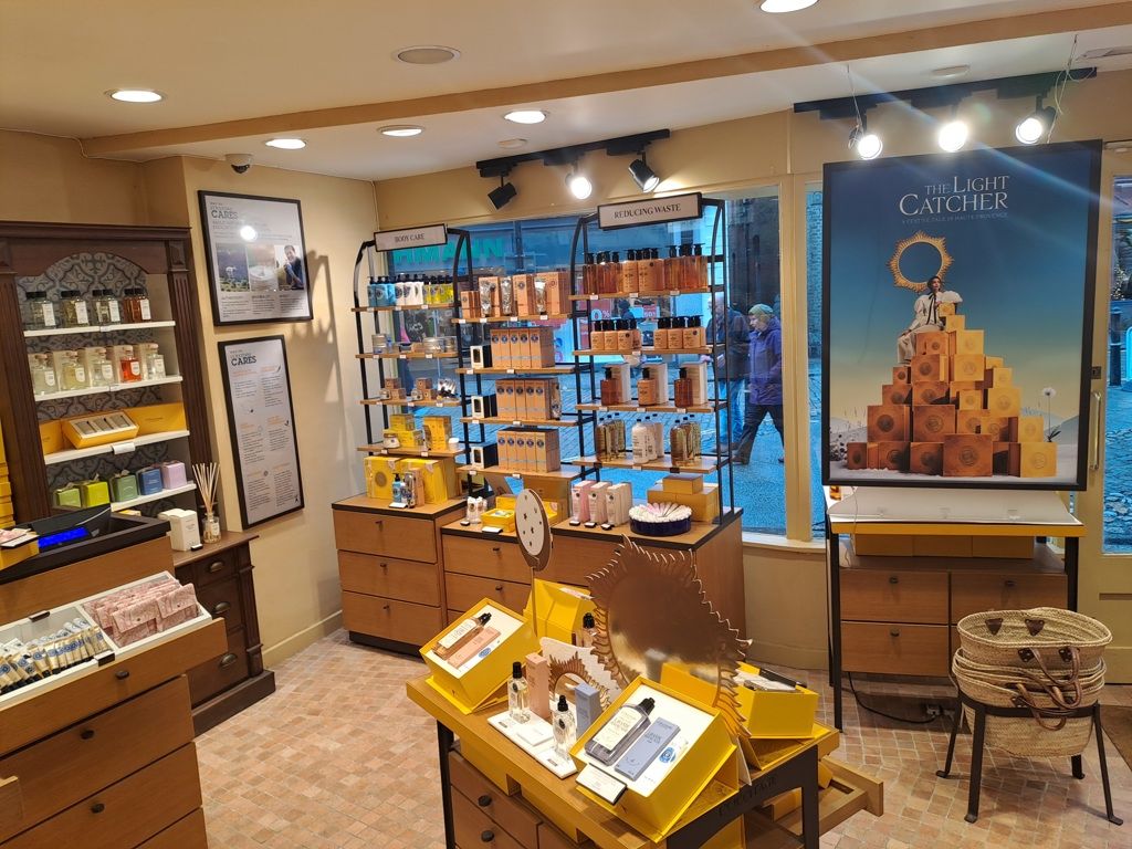 Property photo 2 of 6 Photo 6