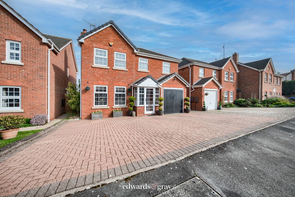 Property photo 1 of 24