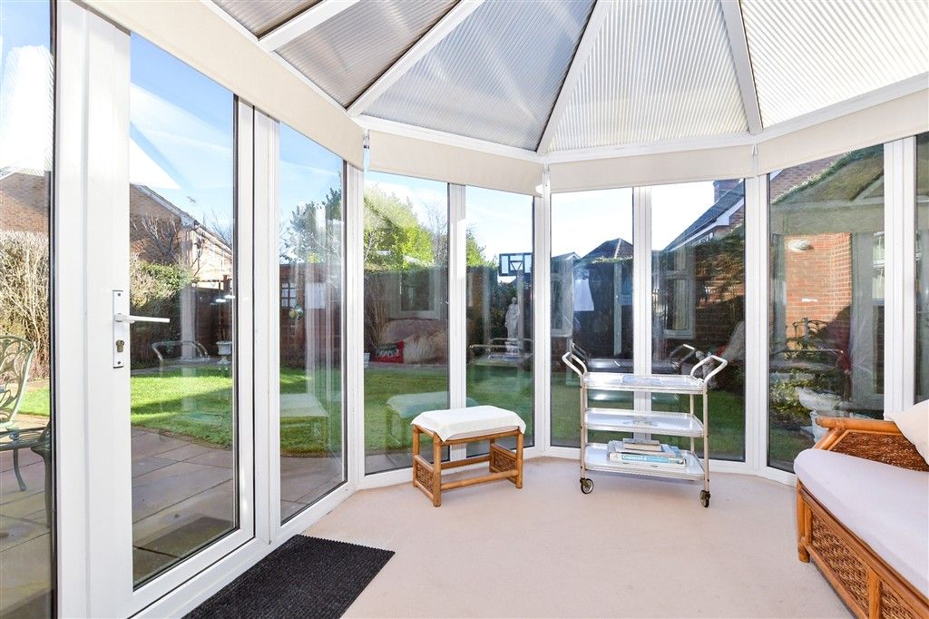 Property photo 2 of 17 Conservatory