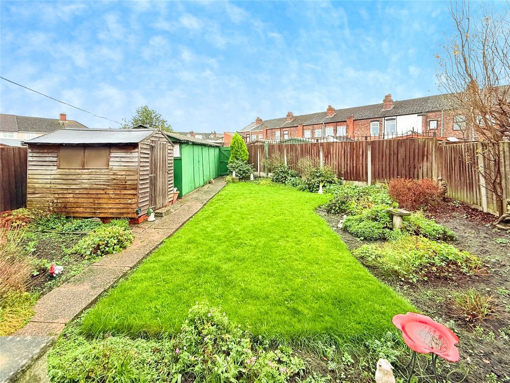 Property photo 3 of 12 Garden