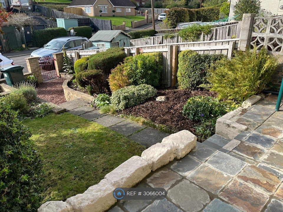 Property photo 3 of 12