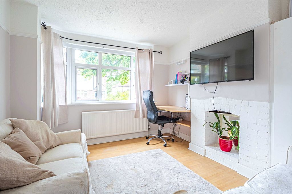 Property photo 3 of 18 Picture No. 29