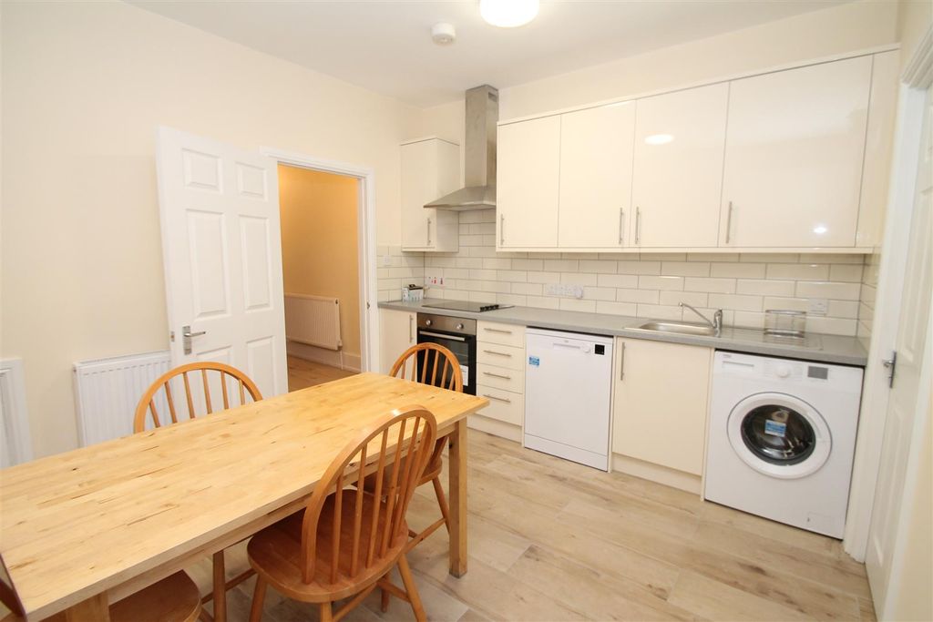 Property photo 2 of 13 Img_3389.Jpg