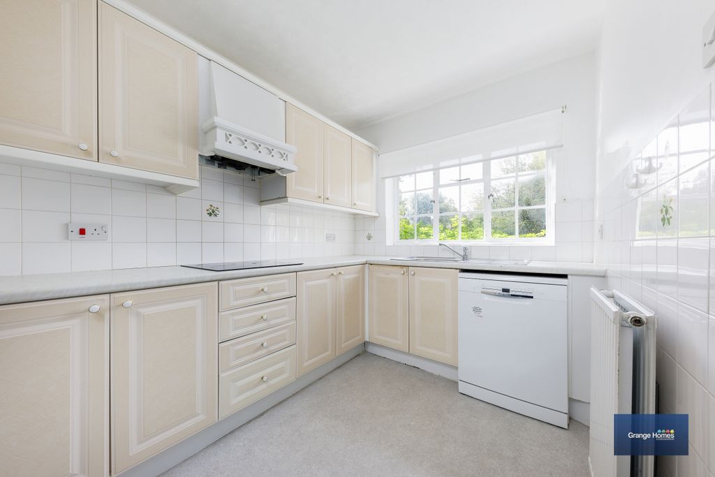 Property photo 3 of 26