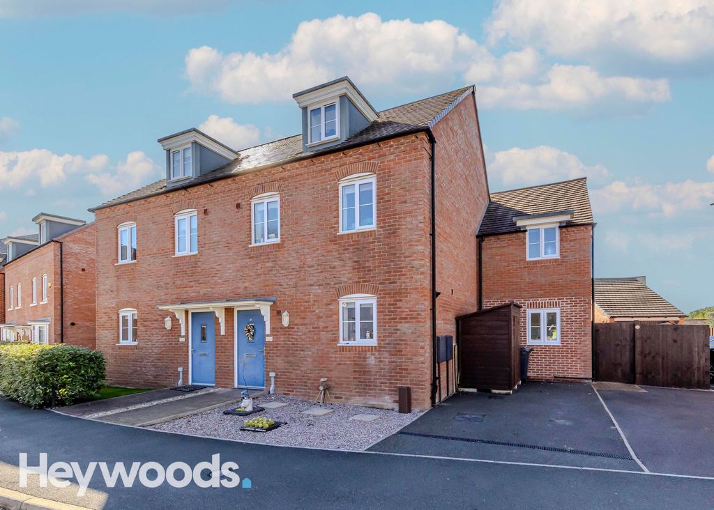 Property photo 1 of 36