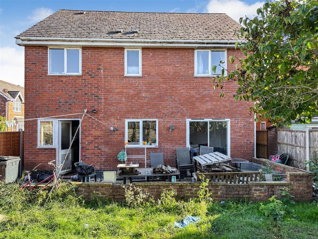 Property photo 2 of 3