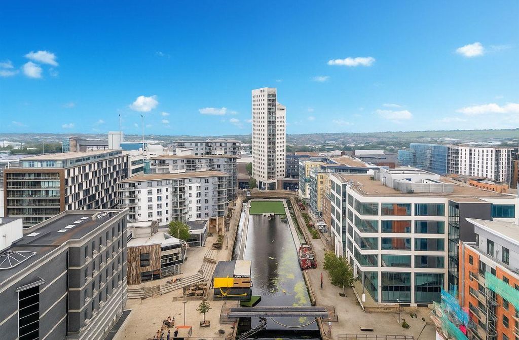 Property photo 1 of 12 Clarence 2.Jpeg