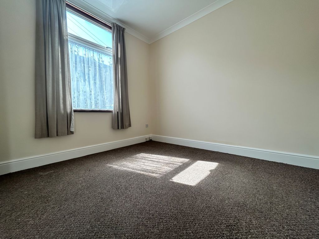 Property photo 2 of 6 Bedroom 2