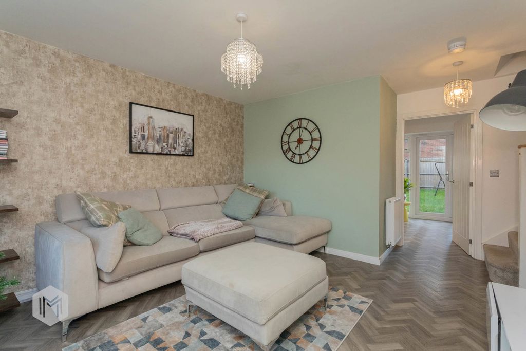 Property photo 2 of 20 Photograph