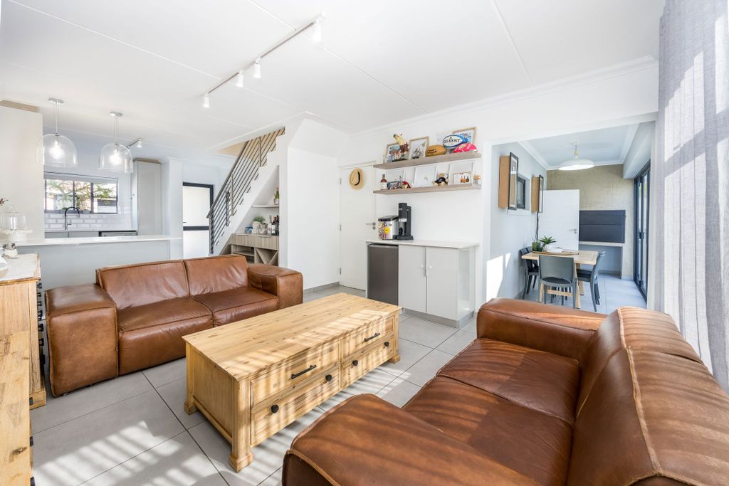 Property photo 3 of 21 Dbv1695725