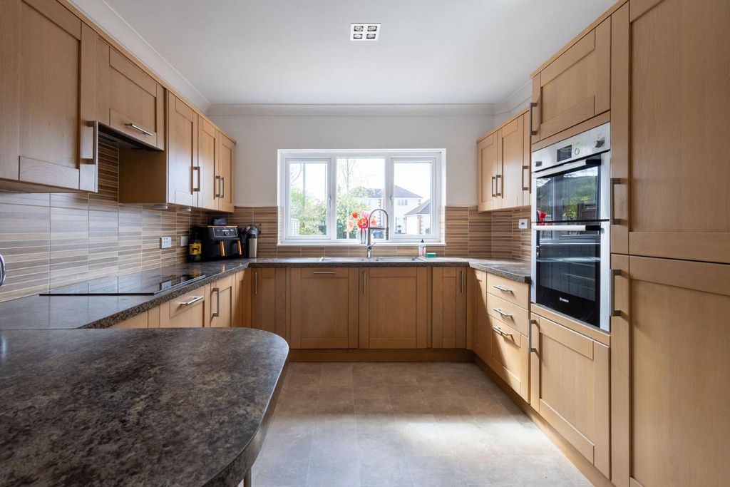 Property photo 3 of 28 Kitchen.Jpg