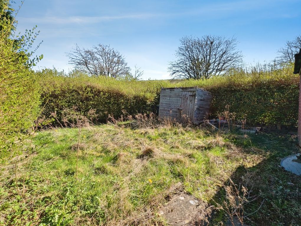 Property photo 3 of 12 Photo 8