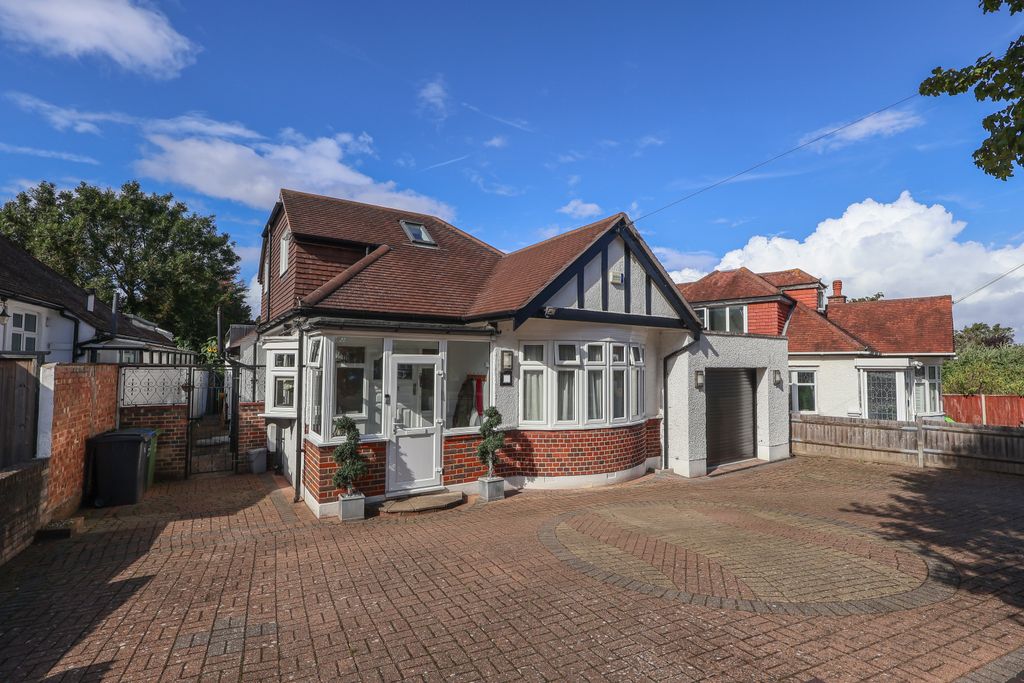 Property photo 1 of 12