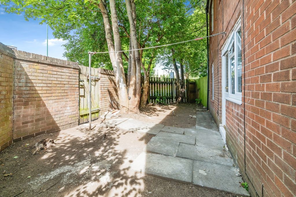 Property photo 2 of 11 Photo