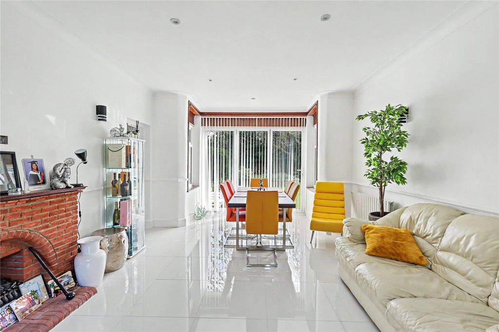 Additional image 7 of 4 bed detached house for saleClay Hill, Enfield EN2