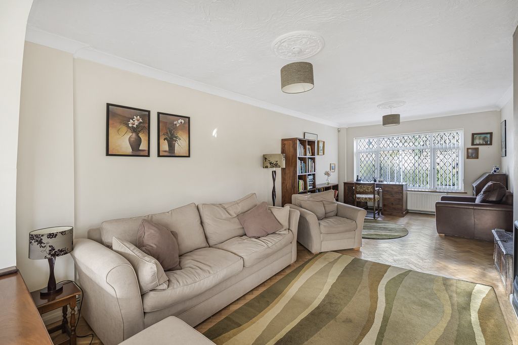 Property photo 3 of 24