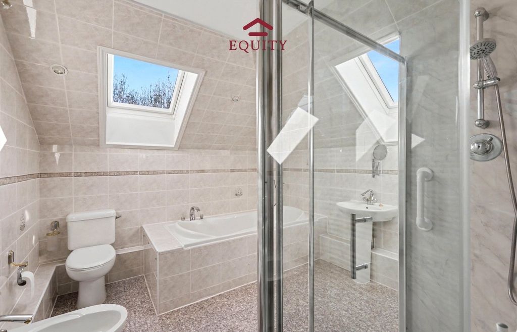 Additional image 24 of 3 bed flat for saleCulloden Road, Enfield EN2