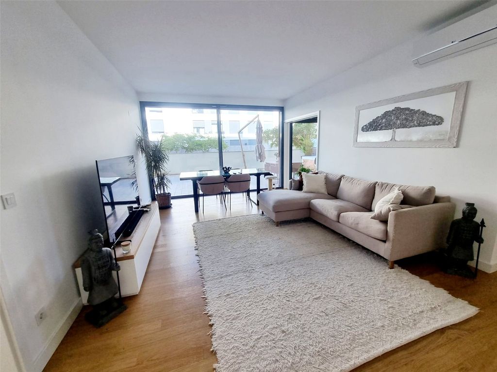 Property photo 3 of 15 Picture No. 20
