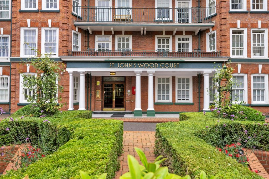 Property photo 2 of 19 Picture No. 18