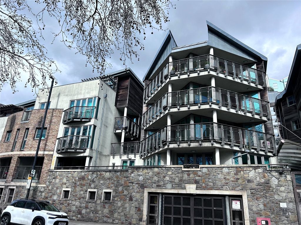 Property photo 1 of 14 Picture No. 01