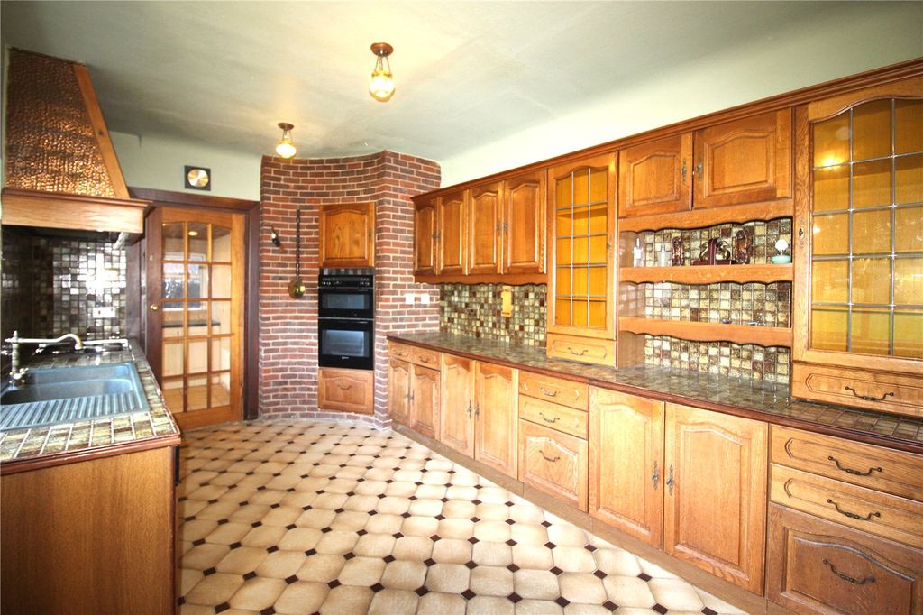 Property photo 3 of 32 Picture No. 08