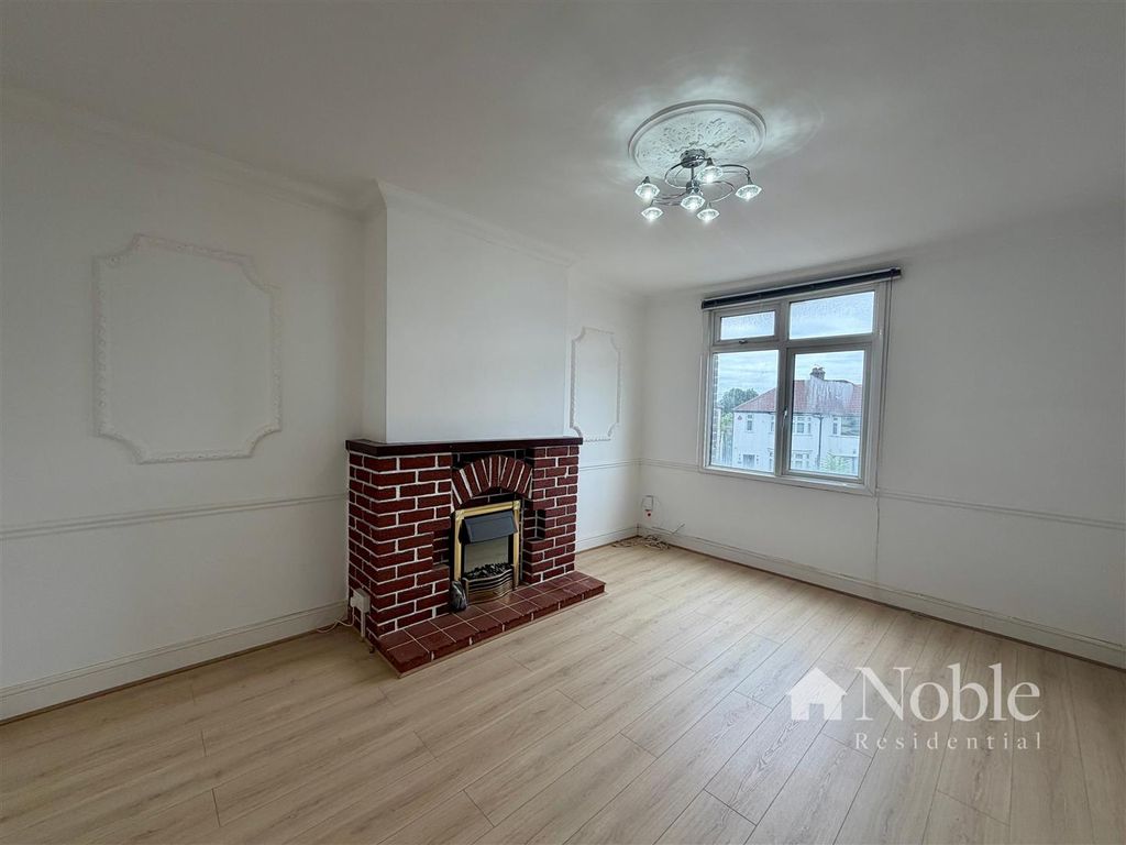 Property photo 2 of 12 Reception Room